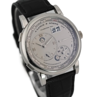 A. Lange & Söhne Lange 1 Zeitzone 950er Platin 116.025 Herrenuhr B&P