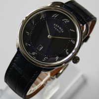HERMÉS Arceau AR7Q.810 Quarz Edelstahl Leder Herrenuhr FULLSET UNGETRAGEN
