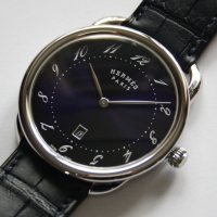 HERMÉS Arceau AR7Q.810 Quarz Edelstahl Leder Herrenuhr FULLSET UNGETRAGEN