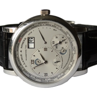 A. Lange & Söhne Lange 1 Zeitzone 950er Platin 116.025 Herrenuhr B&P