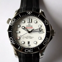 OMEGA Seamaster Diver 300m White Co-Axial 42 mm Ref.: 210.32.42.20.04.001 FULLSET
