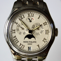 Patek Philippe Annual Calendar 18k 750 White Gold 5036/1