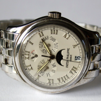 Patek Philippe Annual Calendar 18k 750 White Gold 5036/1